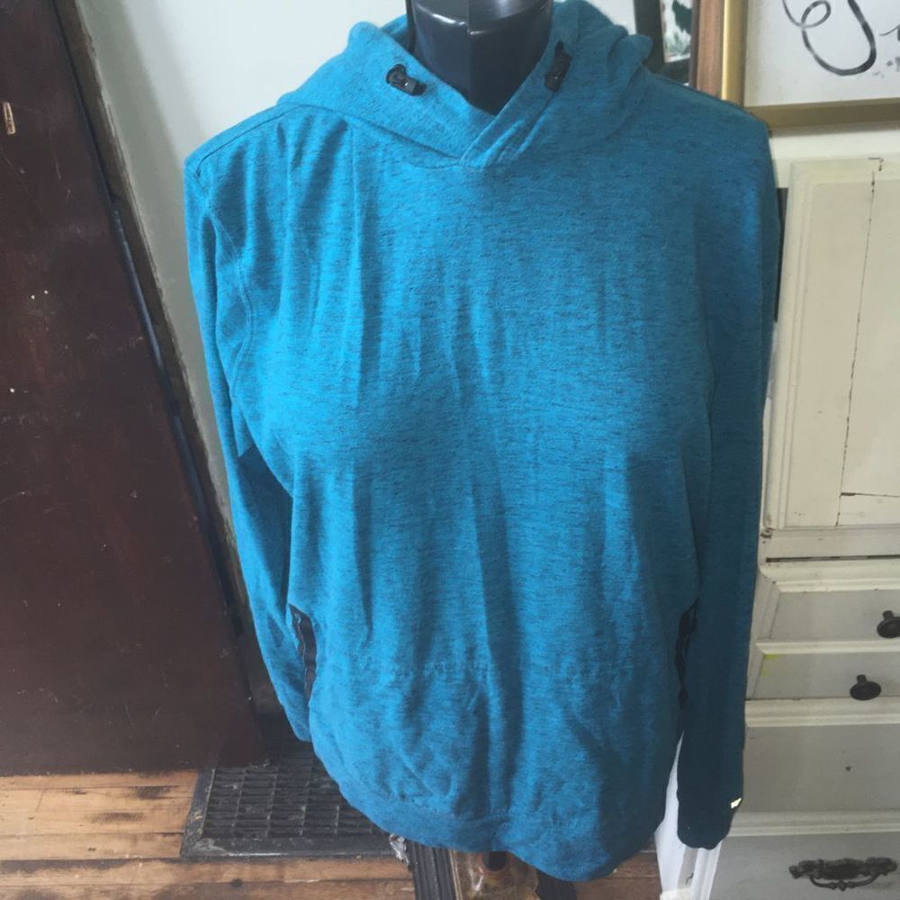 American Eagleย extreme flexโhooded teal L long sleeveโshirt